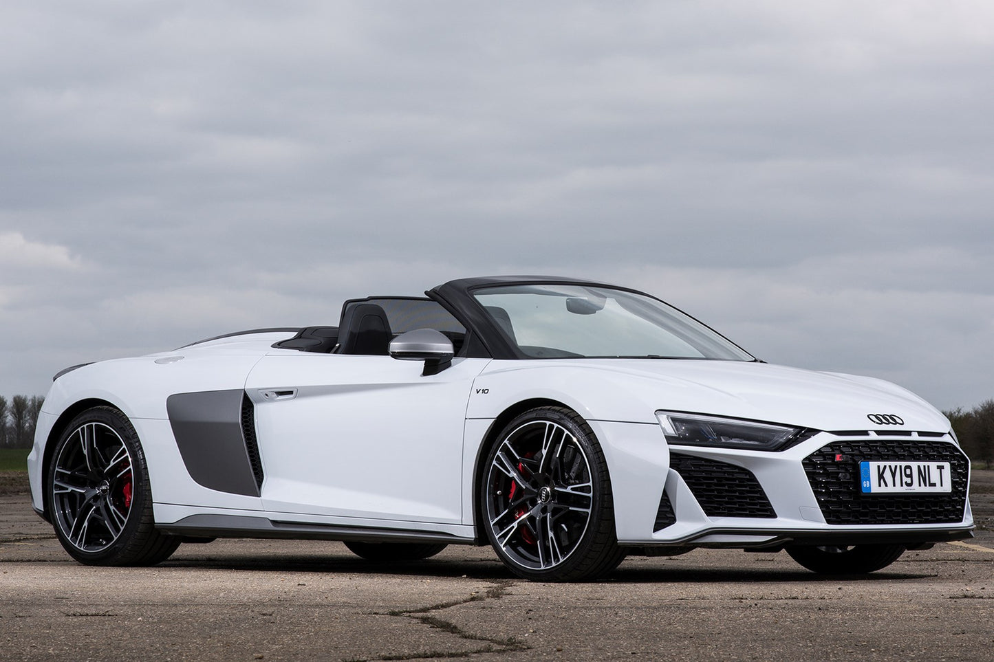 Audi R8 Spyder (2016 onwards) Front End PPF Kit