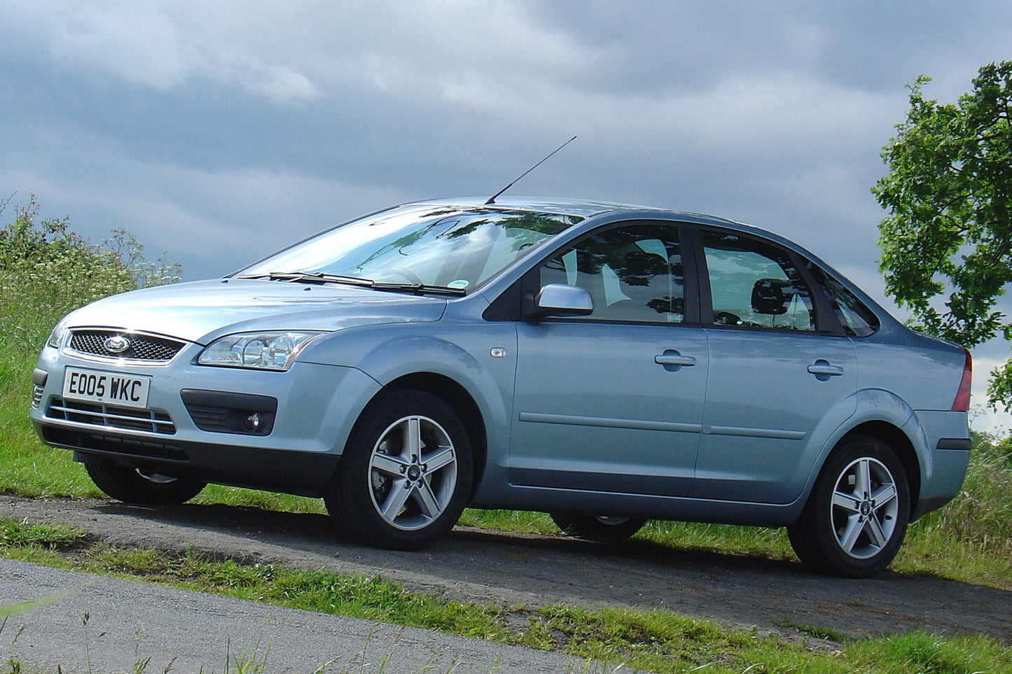 Ford Focus Saloon (2005 - 2009) Front End PPF Kit