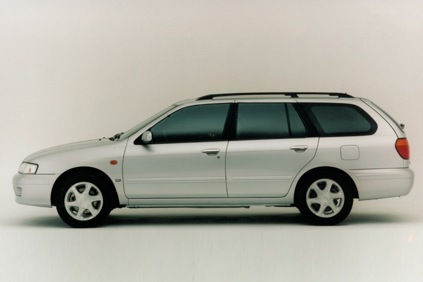 Nissan Primera Estate (1998 - 1999) Front End PPF Kit