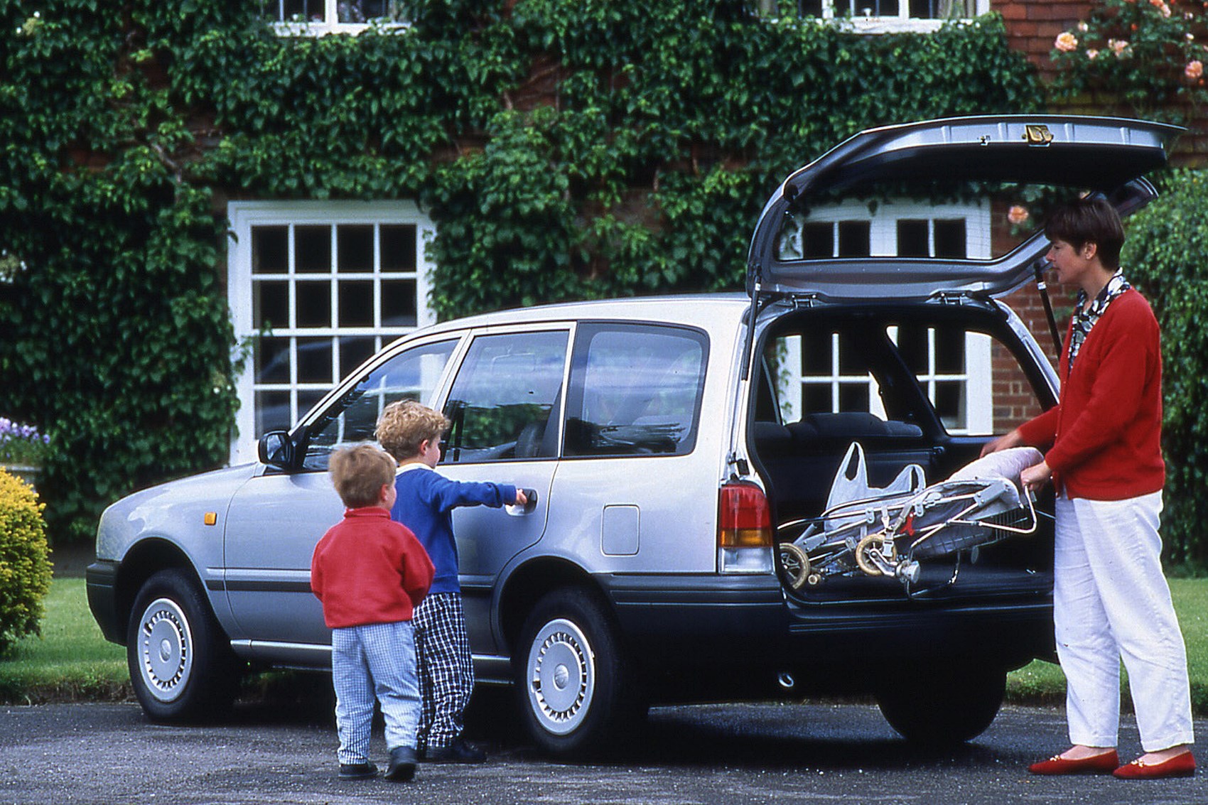 Nissan Sunny Estate (1992 - 1995) Front End PPF Kit