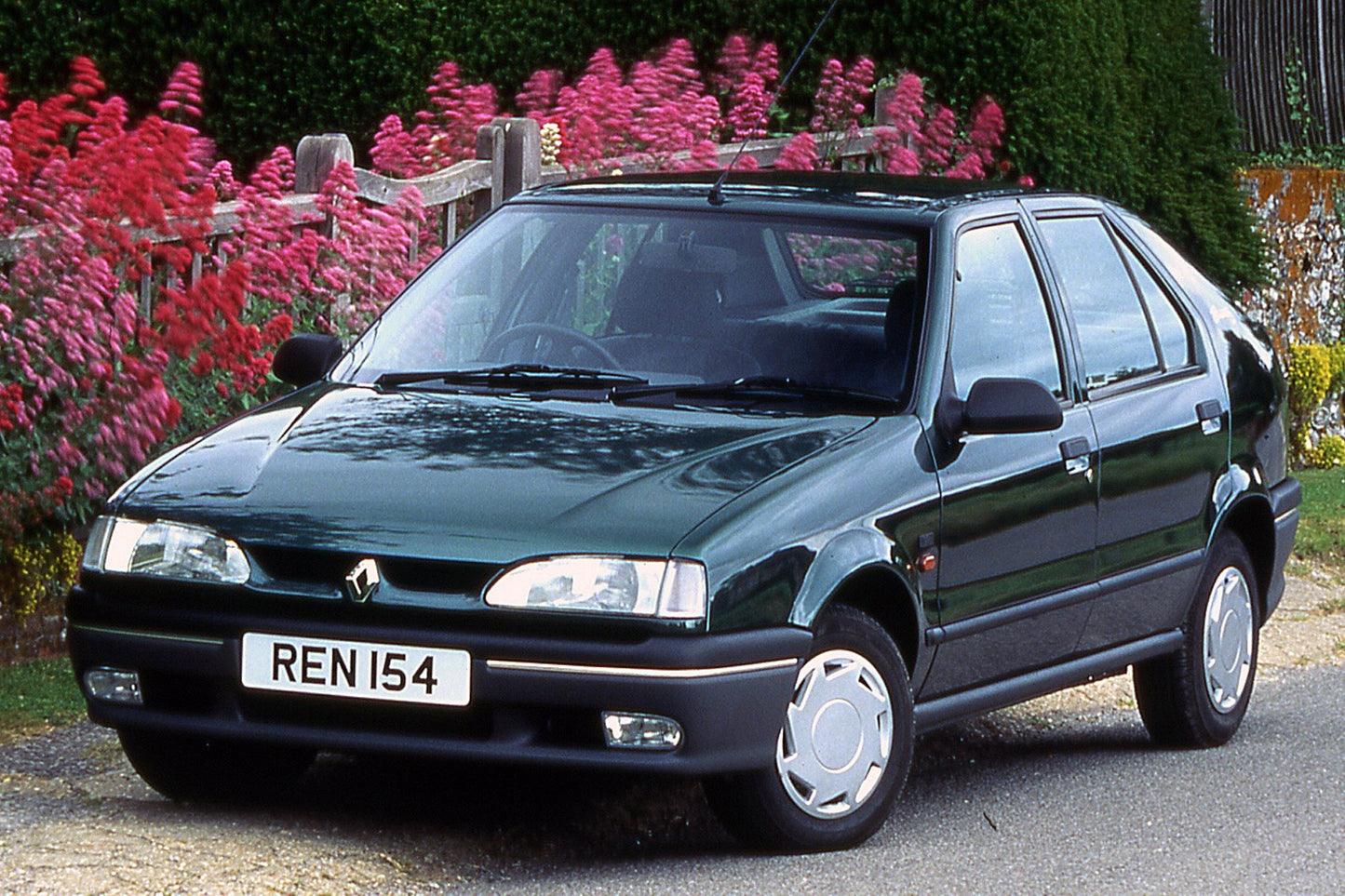 Renault 19 Hatchback (1989 - 1996) Front End PPF Kit