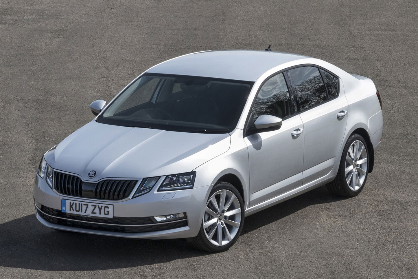 Skoda Octavia Hatchback (2013 - 2020) Front End PPF Kit