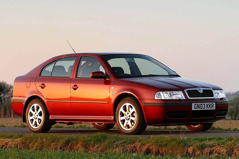 Skoda Octavia Hatchback (1998 - 2005) Front End PPF Kit