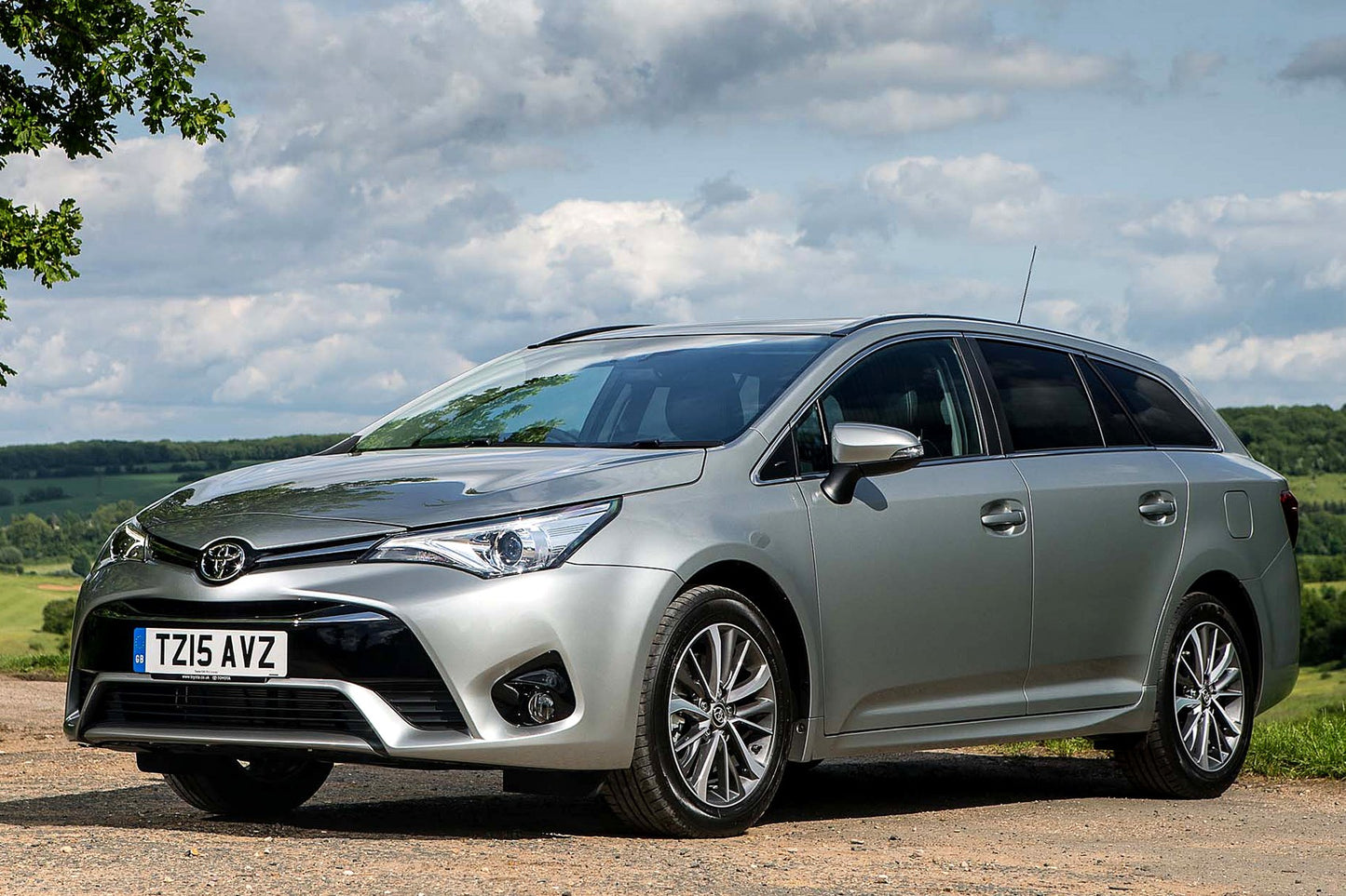 Toyota Avensis Touring Sports (2015 - 2018) Front End PPF Kit